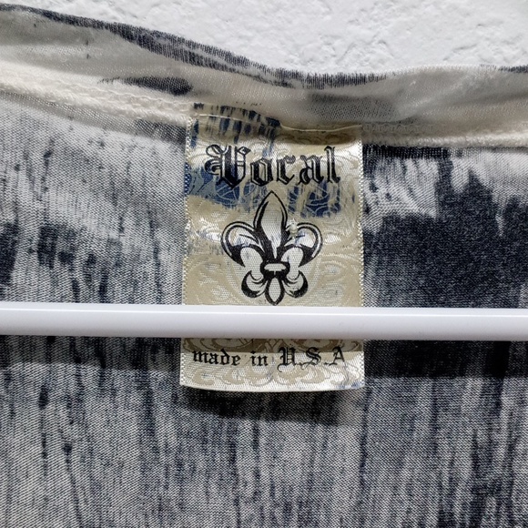 Be Vocal Black and White Colorful Bling Gradient Pattern Tank Top - Picture 4 of 5